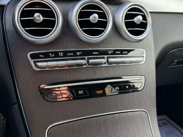 Certified Used 2022 Gray Mercedes-Benz GLC 300 image 28