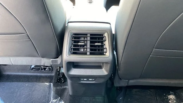 New 2026 White/off-white Volkswagen 2.0T SE R-Line Black image 23