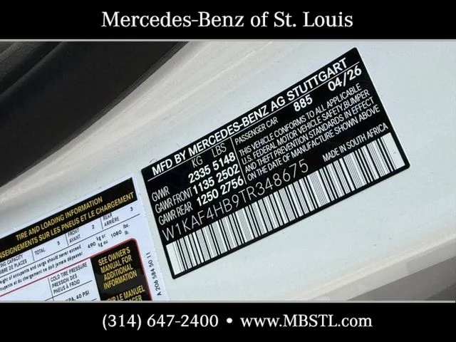 New 2026 MANUFAKTUR Moonlight White Metallic Mercedes-Benz C 300 image 18