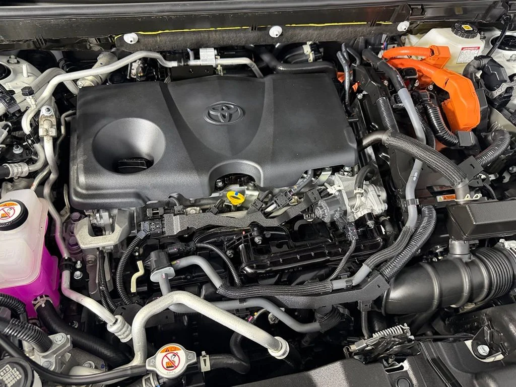 Certified Used 2025 White Toyota SE image 34