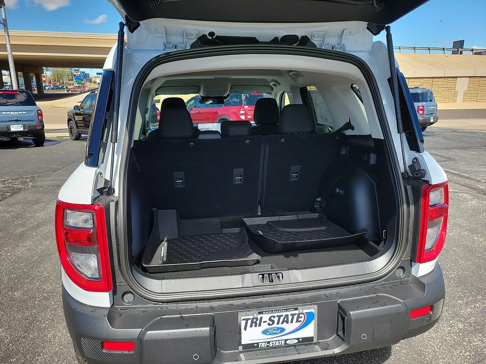 New 2026 Oxford White Ford Big Bend&reg; image 8