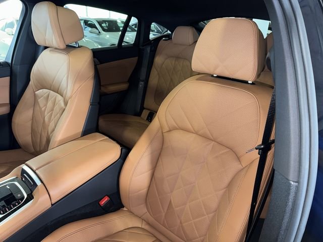 Certified Used 2025 Carbon Black Metallic BMW xDrive40i image 33
