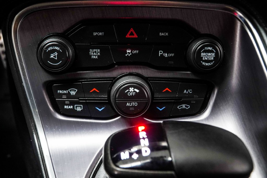 Used 2015 Black Dodge R/T Scat Pack image 22