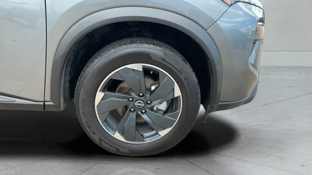 Used 2024 Gray Nissan SV image 25