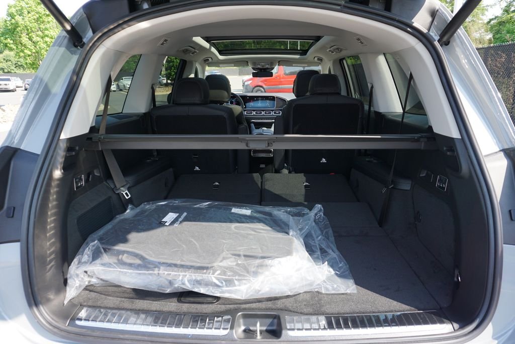 New 2026 MANUFAKTUR Alpine Grey Mercedes-Benz GLS 450 image 52