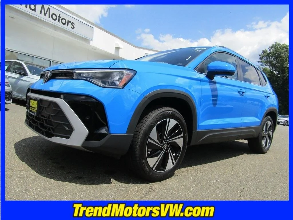 2025 Volkswagen Taos SE - Photo 10