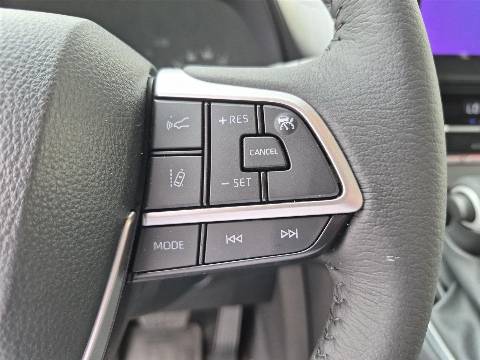Used 2026 Wind Chill Pearl Toyota XLE image 21