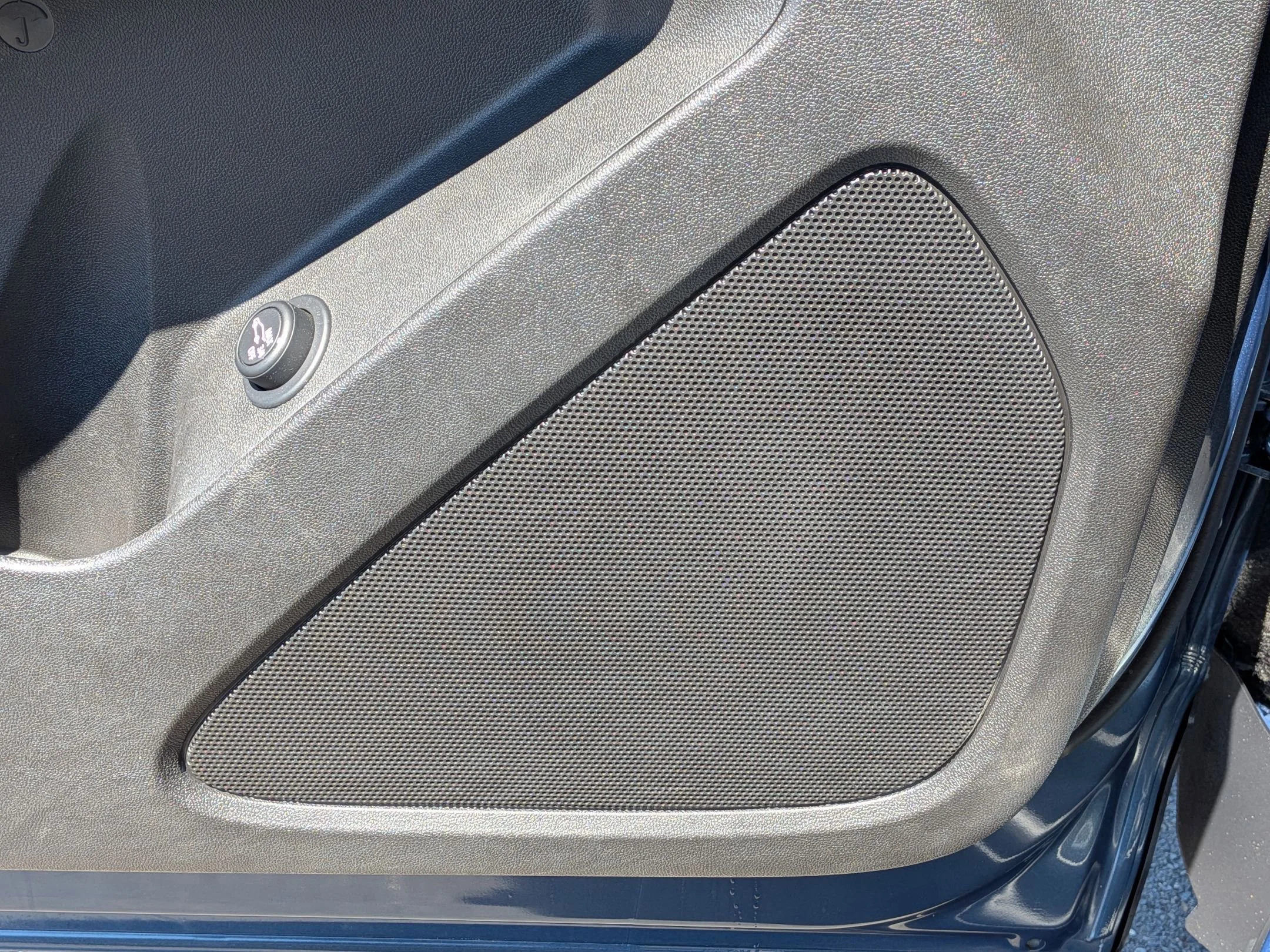Used 2024 Lakeshore Blue Metallic Chevrolet LT image 23