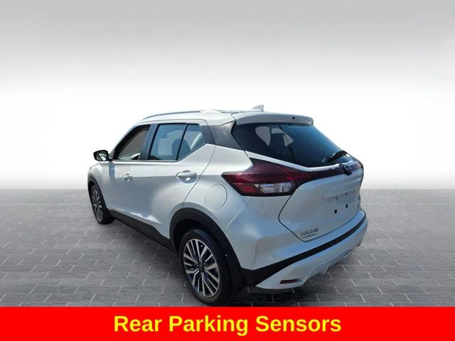 Used 2024 White Nissan SV image 6