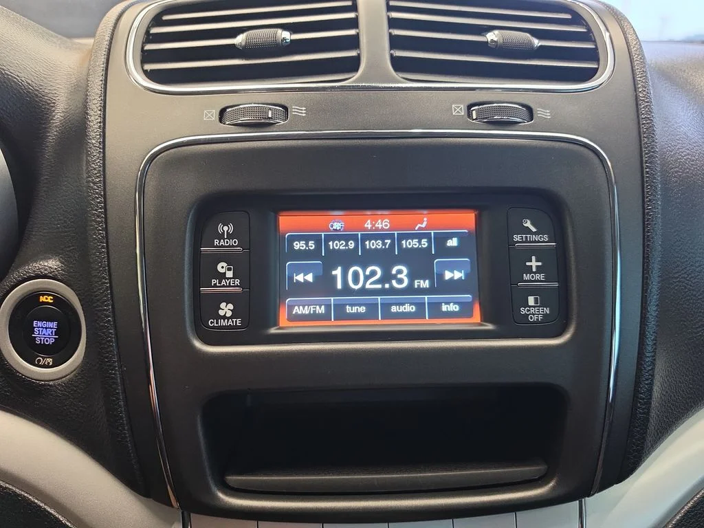 Used 2020 White Dodge SE image 23