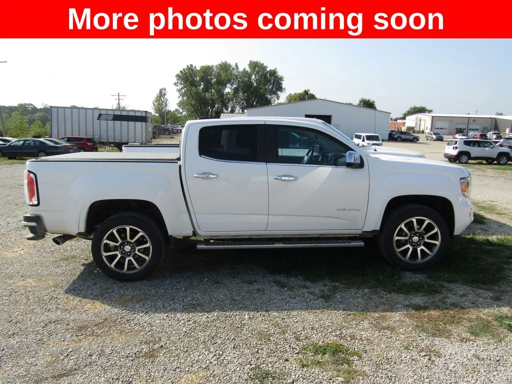 Used 2019 White GMC Denali image 6