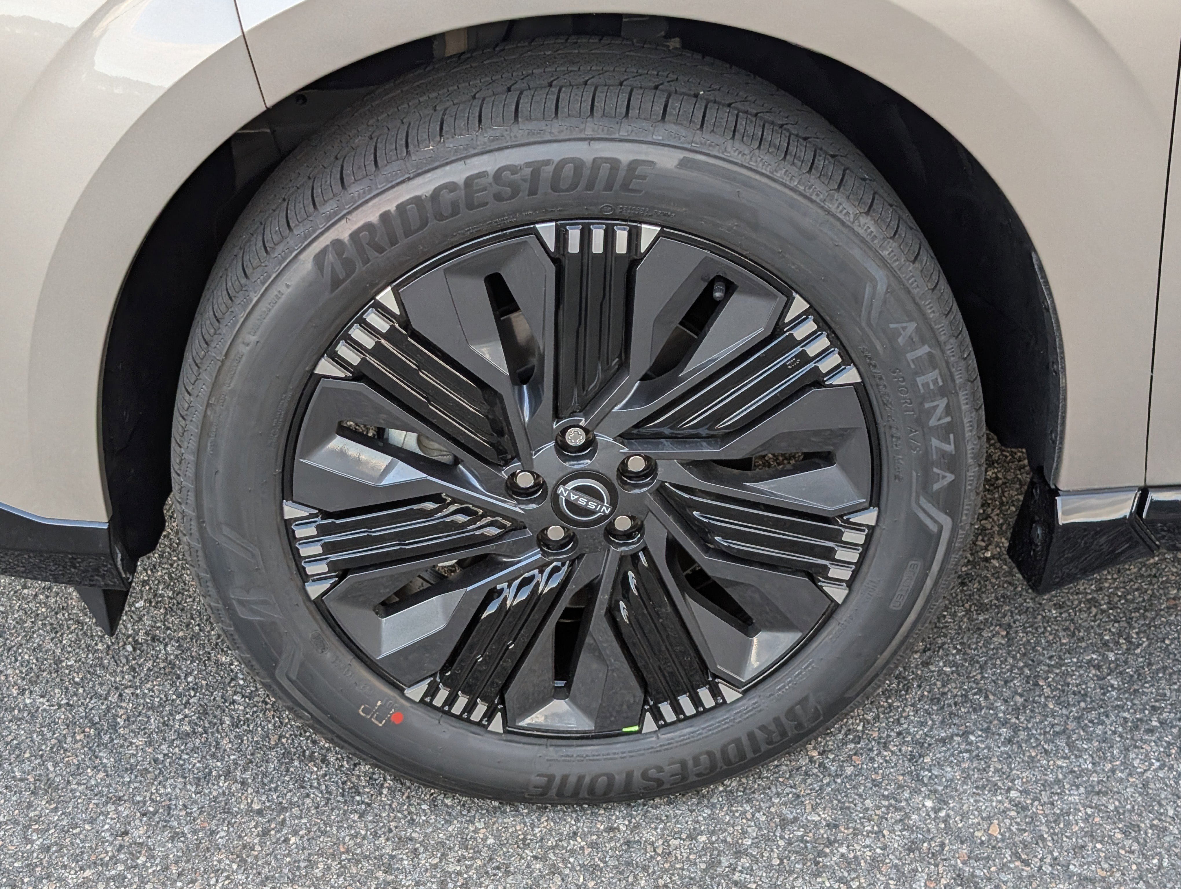 New 2026 Champagne Silver Metallic Nissan Platinum image 13