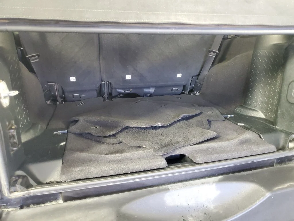 Used 2018 Gray Jeep Sport 4x4 image 27