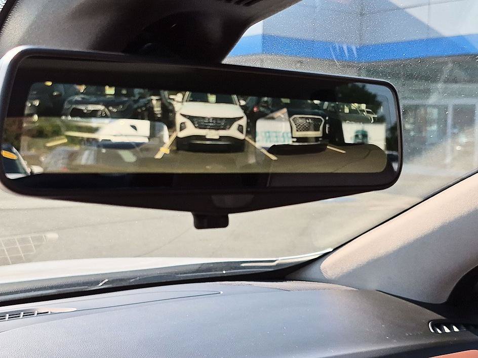 Certified Used 2019 Includes Satin Nickel lower exterior accent color.) Buick Avenir image 41
