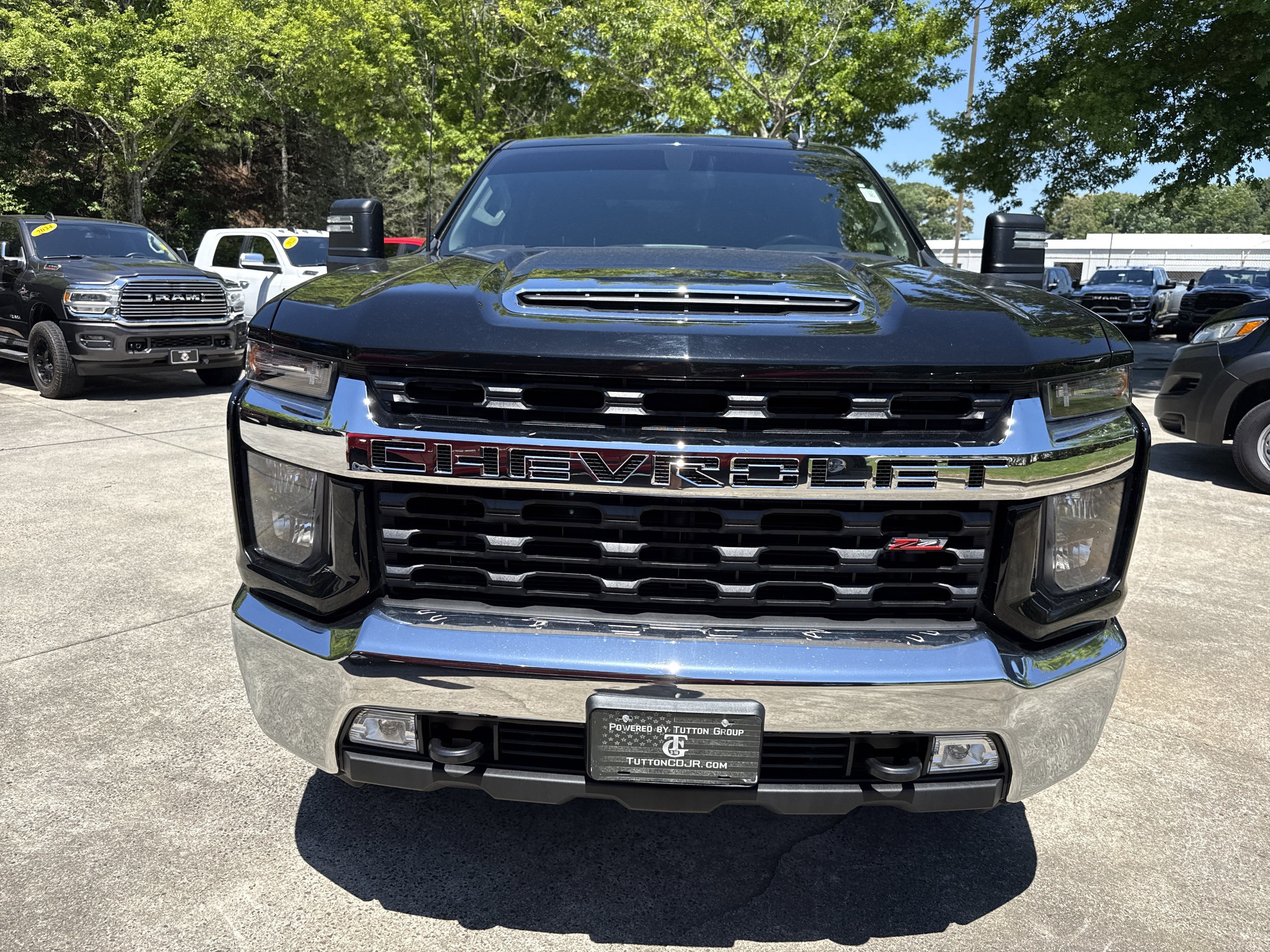 Used 2022 Black Chevrolet LT image 2