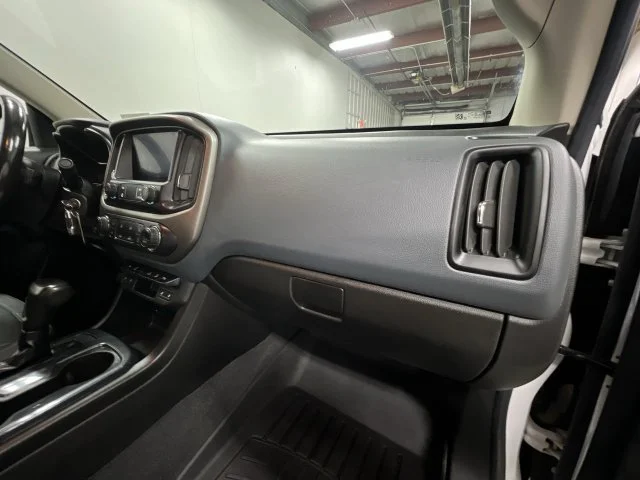 Certified Used 2021 SUMMIT WHITE Chevrolet 4WD Z71 image 26