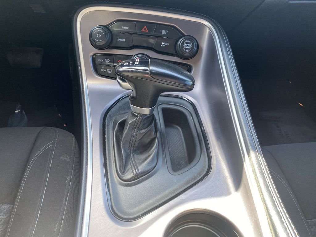 Used 2021 F8 Green Dodge SXT image 15