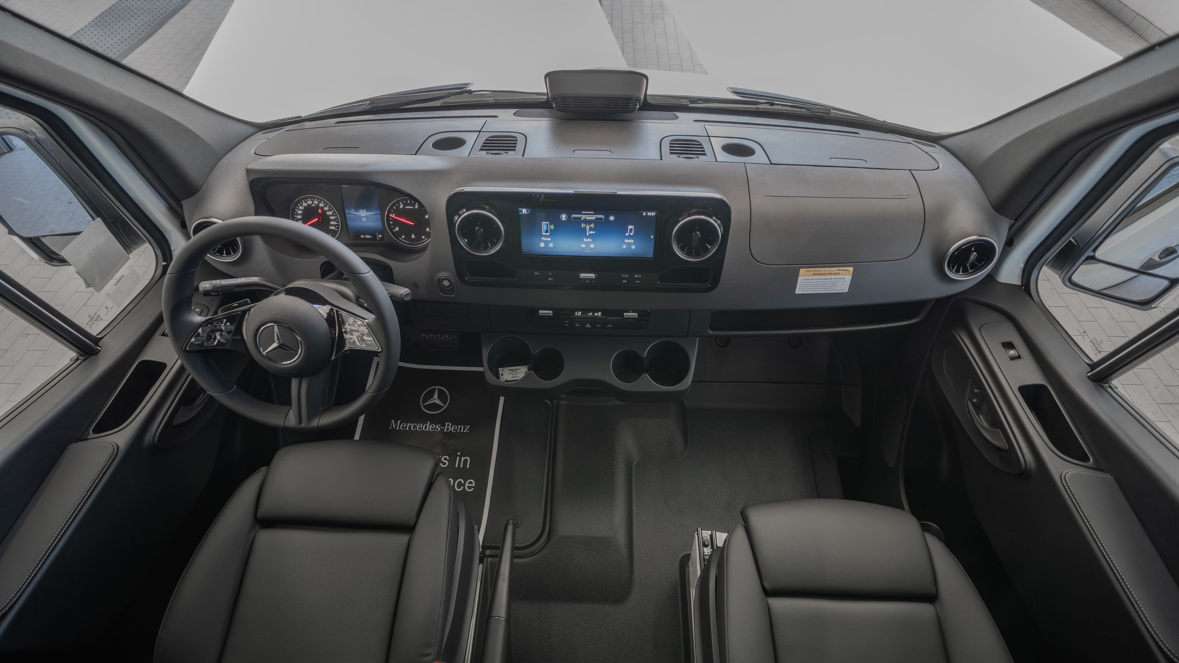 New 2026 Arctic+White Mercedes-Benz  image 8