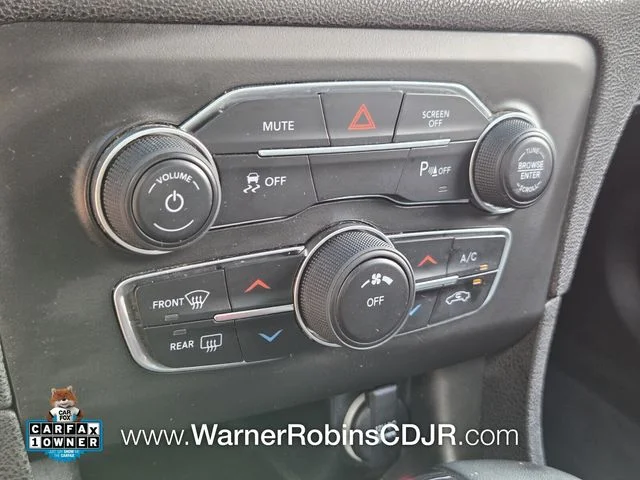 Used 2022 Orange Dodge SXT image 22