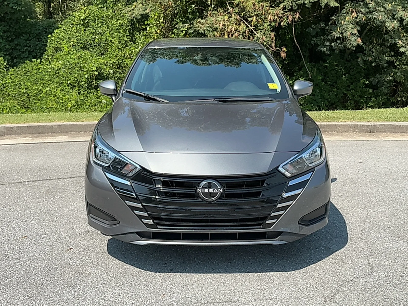 Used 2024 Gun Metallic Nissan 1.6 SV image 15