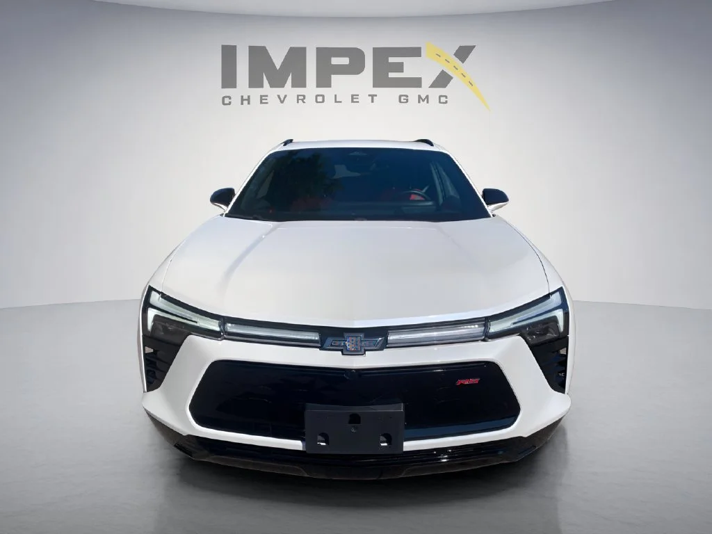 Used 2024 Iridescent Pearl Tricoat Chevrolet RS image 8