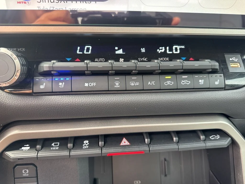 Used 2025  Toyota Limited image 15
