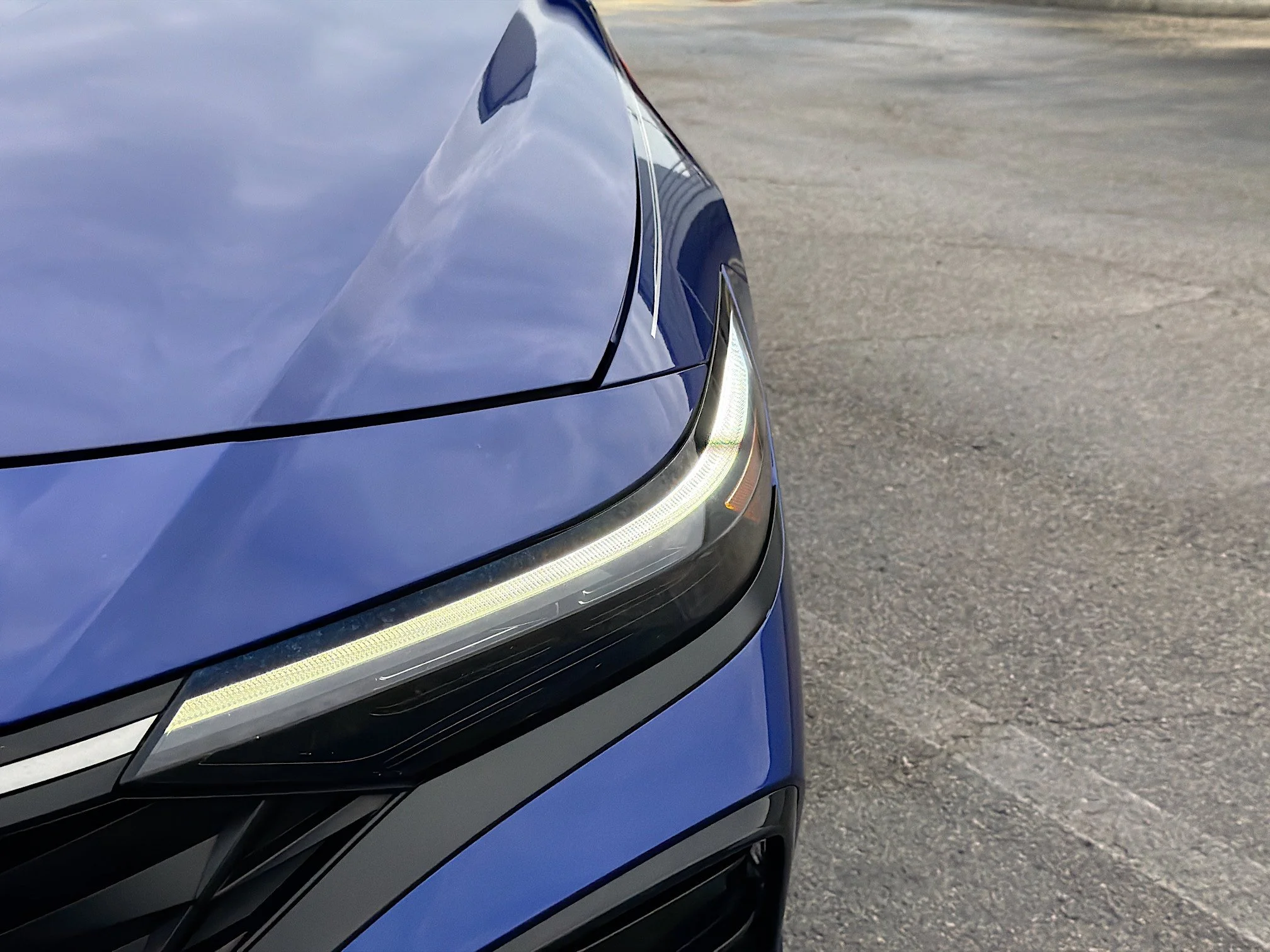 Used 2025 Intense Blue Hyundai Limited image 9