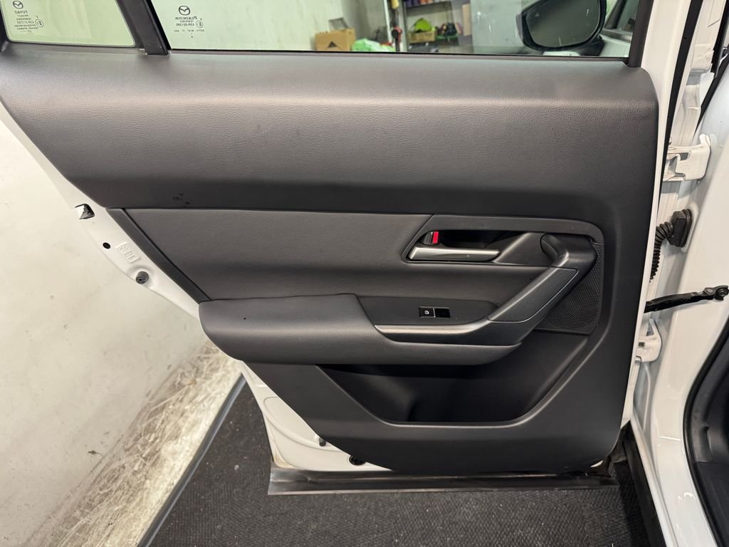 Used 2025 Pearl Mazda 2.5 S Preferred Package 2.5 S Preferred Package image 16