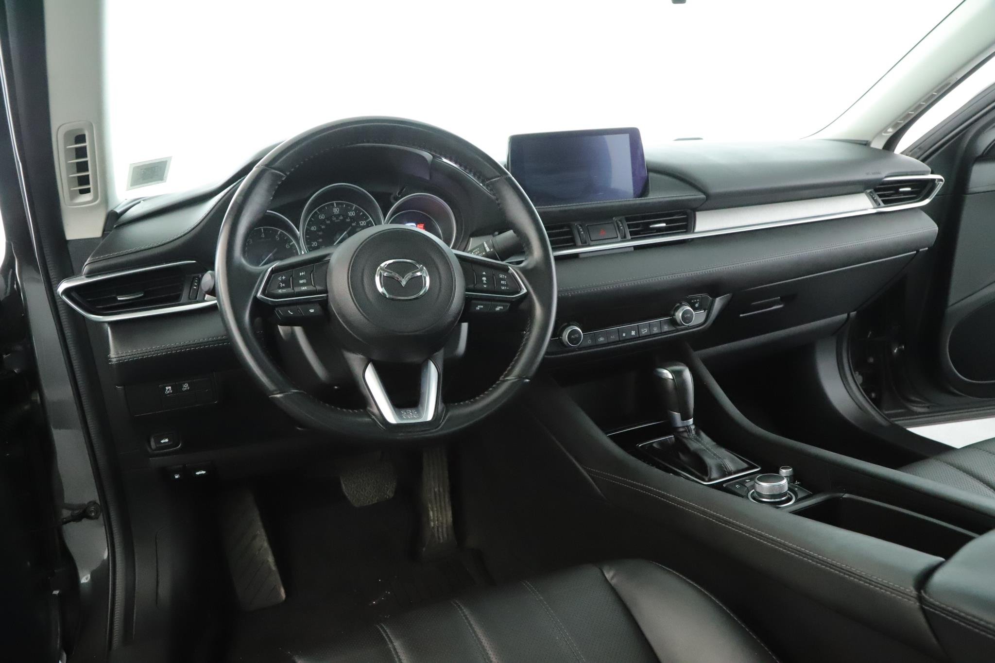 Used 2018 Mazda Mazda6 Touring with VIN JM1GL1VM1J1335139 for sale in Amityville, NY