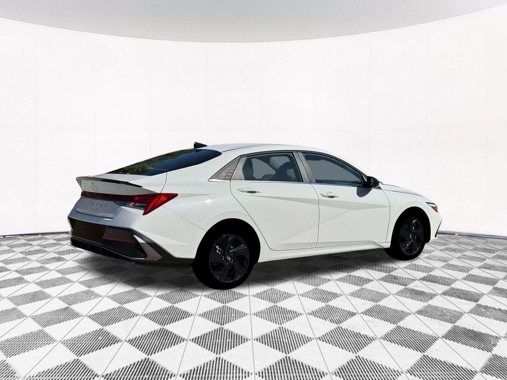 New 2026 White Hyundai SEL Sport image 13