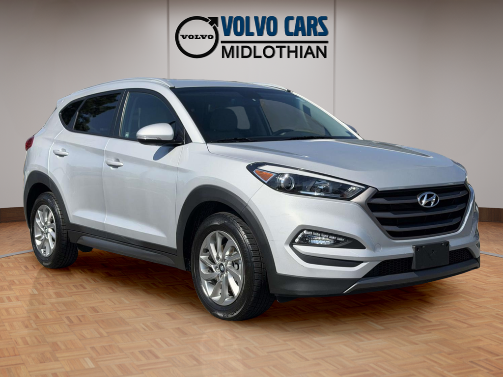 Used 2016 Silver Hyundai Eco image 1