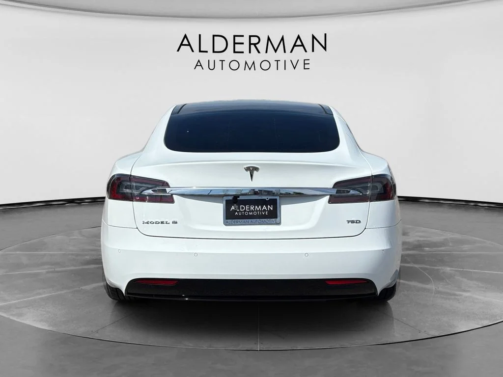Used 2016 White Tesla 90D image 4
