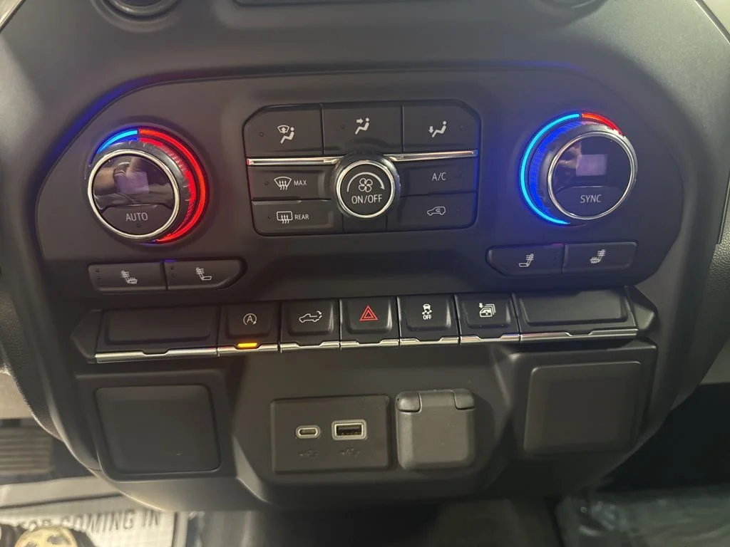 2021 Chevrolet Silverado 1500 RST - Photo 15