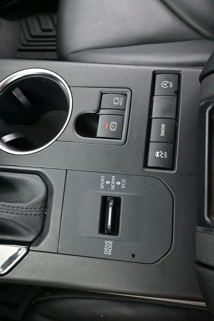 Used 2022 Magnetic Gray Metallic Toyota XLE image 27