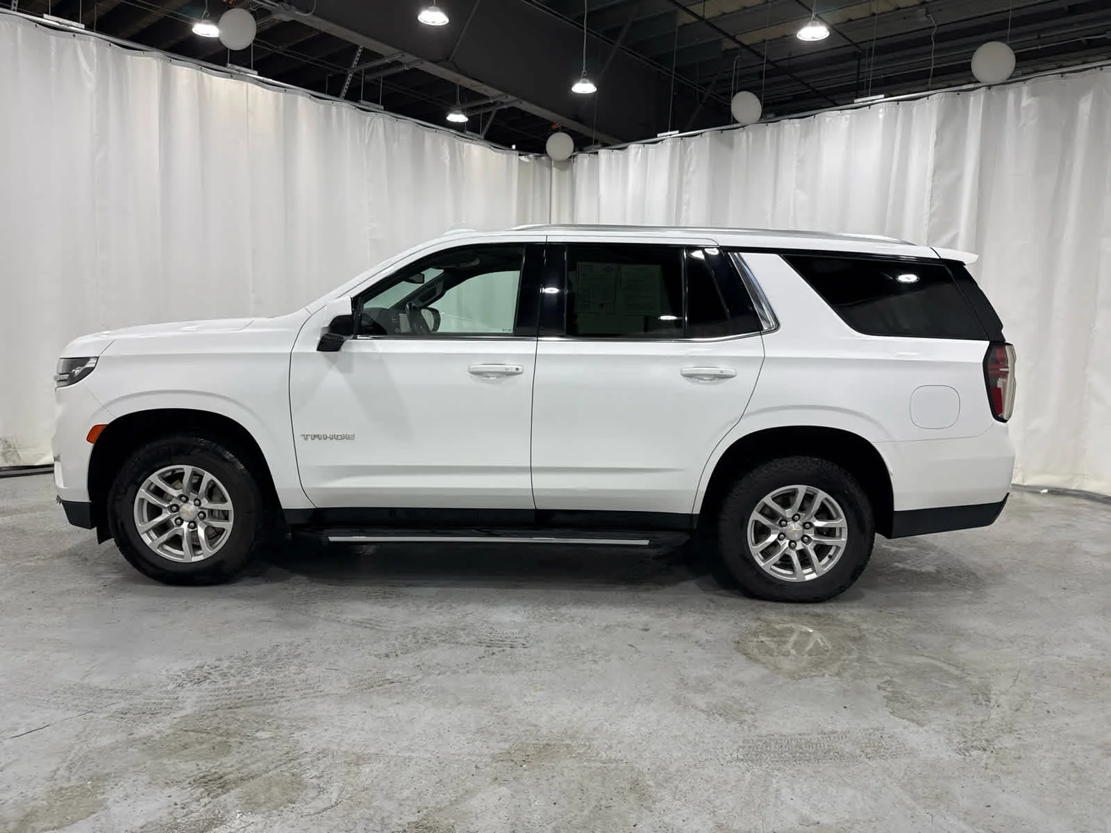Used 2024 Summit White Chevrolet LT image 2