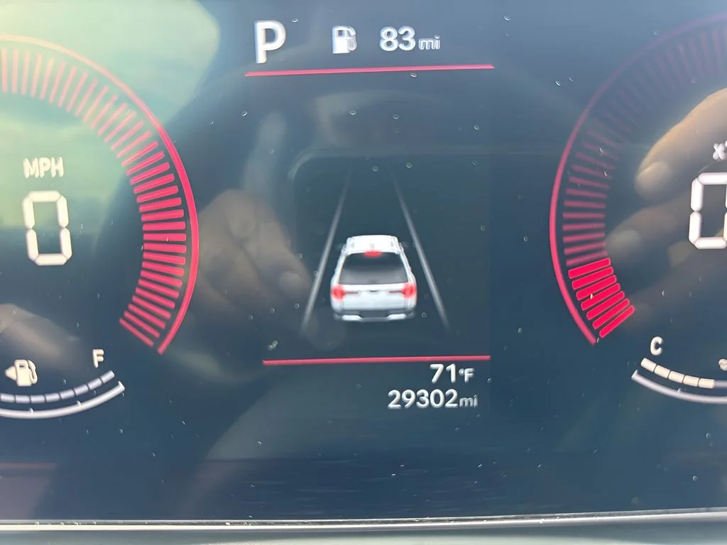 Used 2025 Gray Hyundai SEL image 24