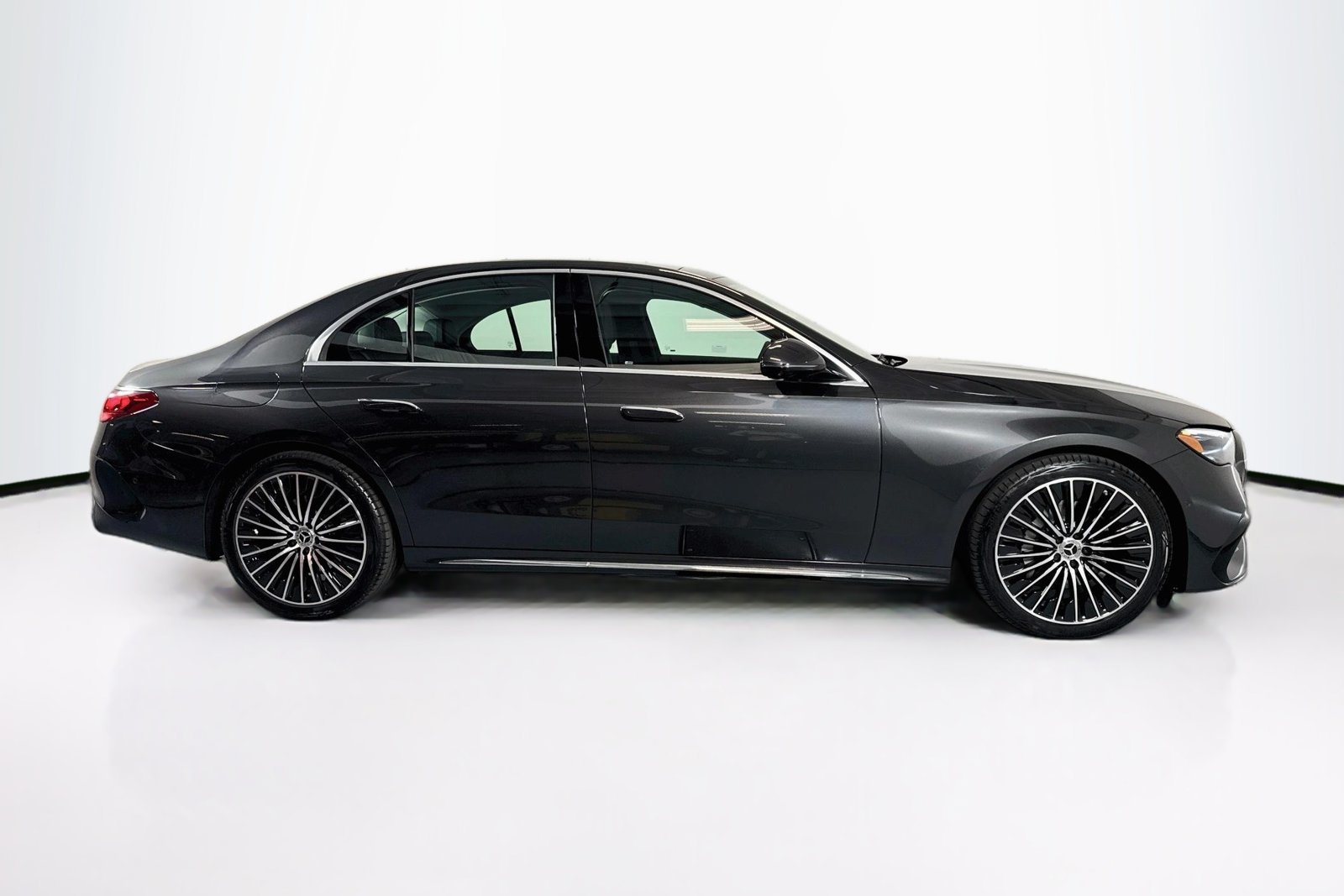 New 2026 Graphite Grey Metallic Mercedes-Benz E 350 image 4