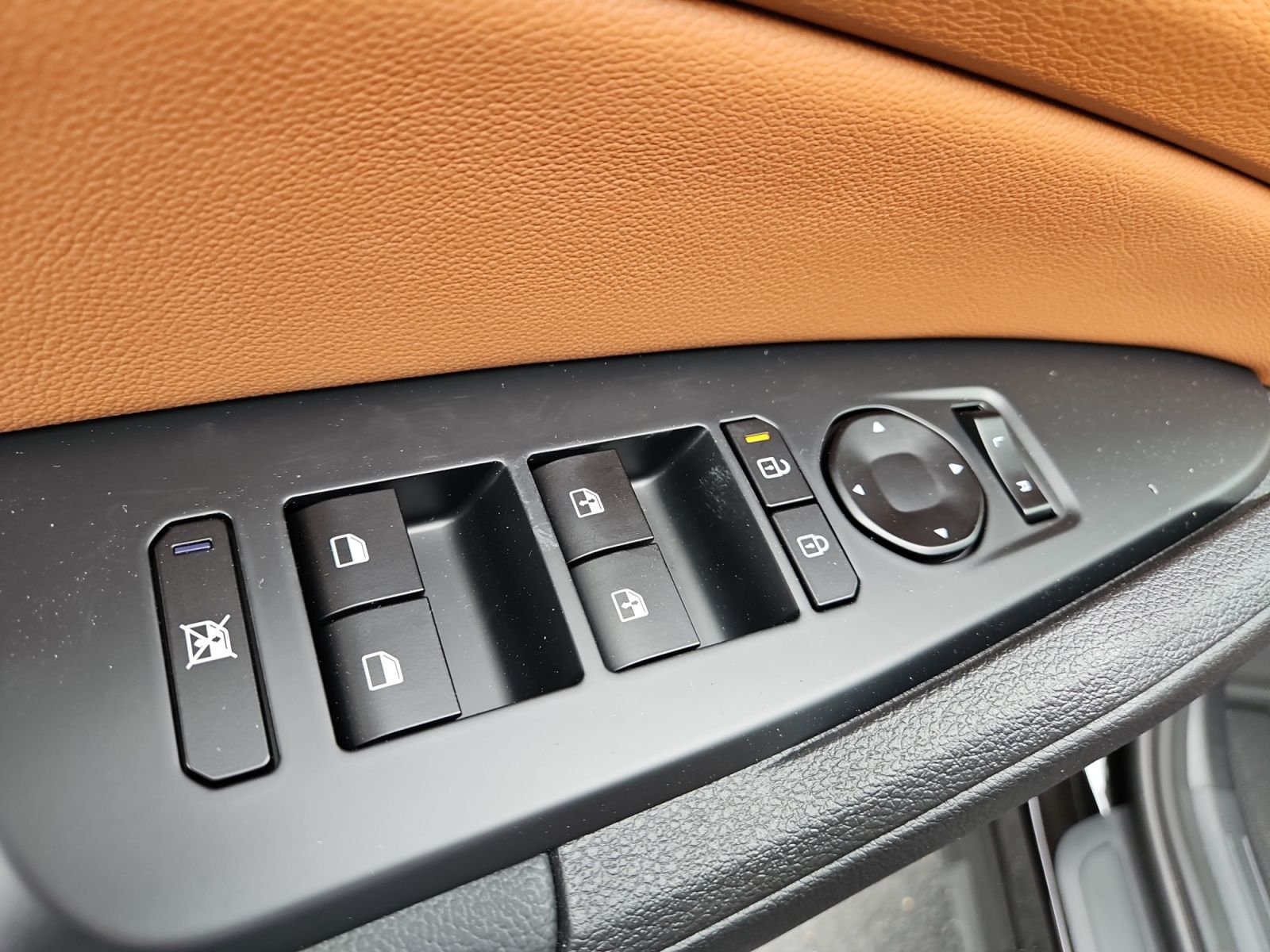 New 2026 Fusion Black Kia X-Line image 22