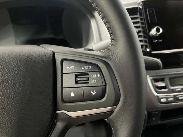 New 2026 Platinum White Pearl Honda RTL image 19