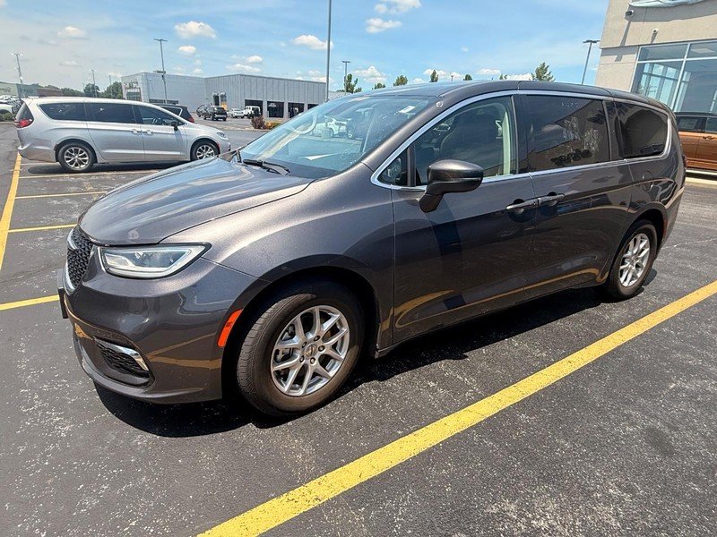 Used 2023 Granite Crystal Metallic Clearcoat Chrysler Touring L FWD image 1
