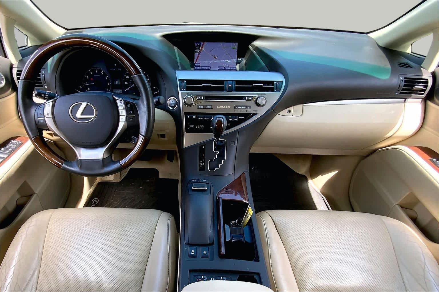 Used 2015 Satin Cashmere Metallic Lexus  image 16