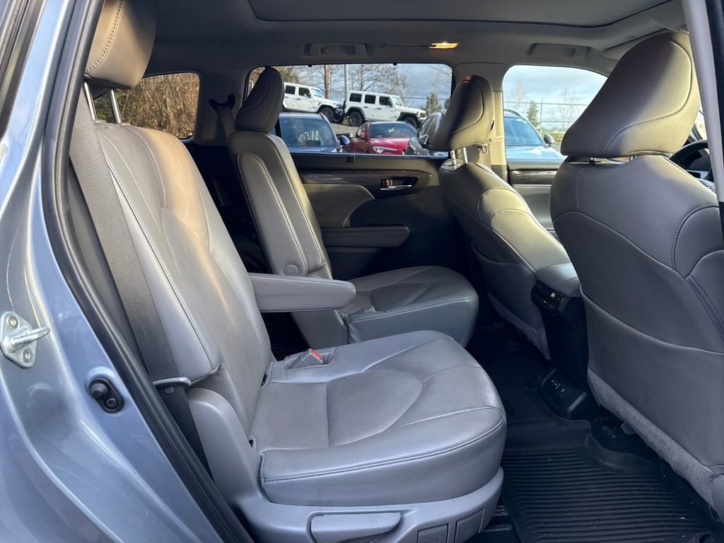 2022 Toyota Highlander Platinum - Photo 11