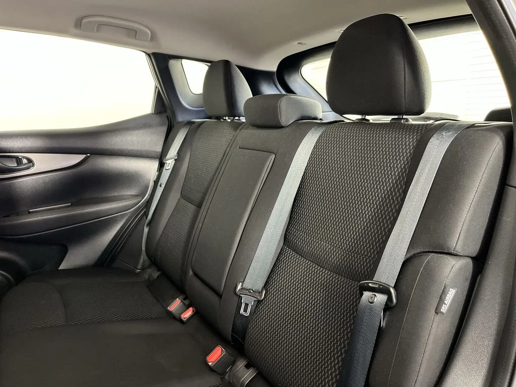 Used 2022 Gray Nissan S image 25