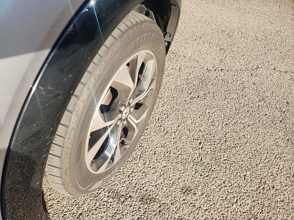 Used 2021 Silver Metallic Ford Premium image 8