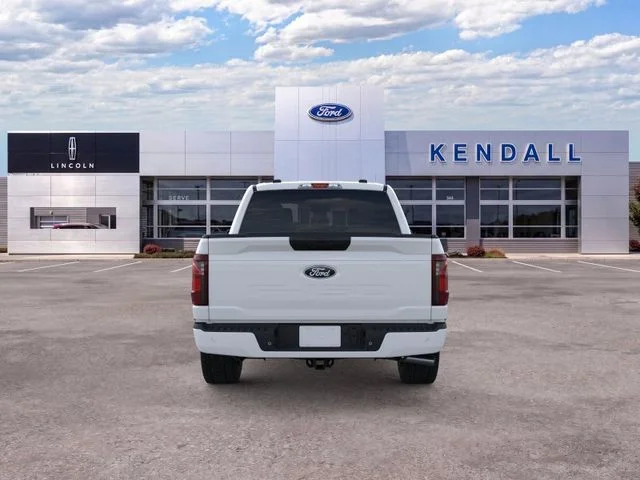 New 2026 Oxford White Ford XLT image 5