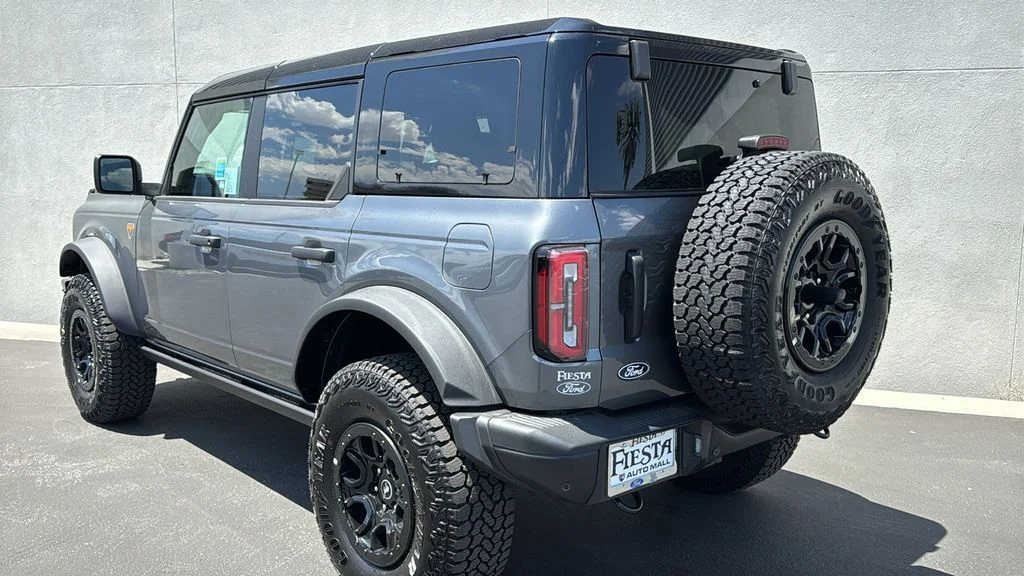 New 2026 Carbonized Gray Metallic Ford Badlands® image 2