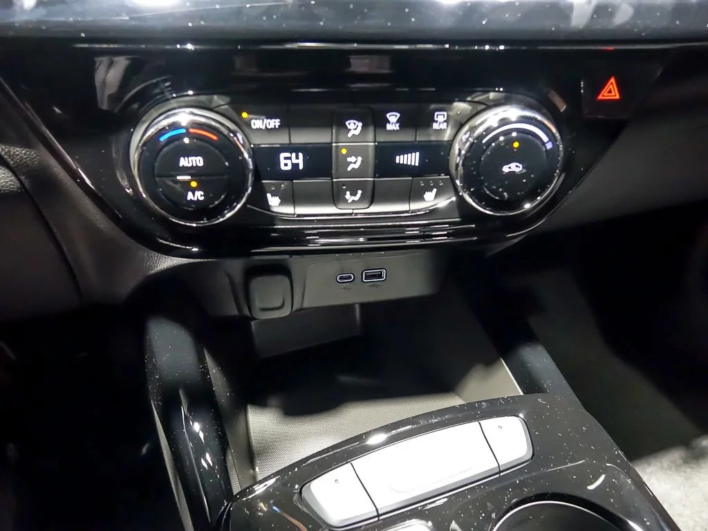 2026 Chevrolet Trax RS - Photo 17