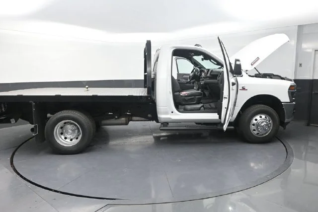 2026 RAM 3500 Chassis Tradesman - Photo 31