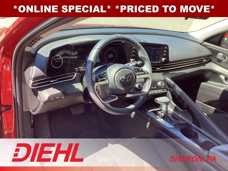 Used 2022 Red Hyundai SEL image 10
