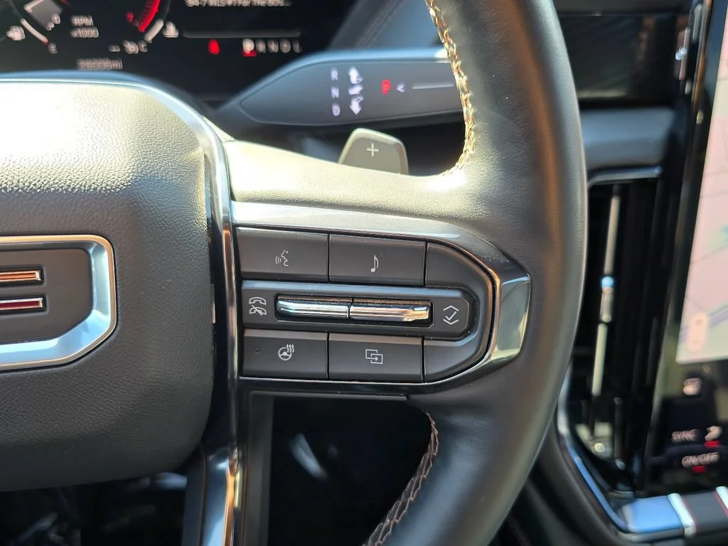 2025 GMC Yukon AT4 - Photo 20